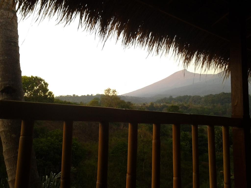Rinjani Trails Hotel سينارو المظهر الخارجي الصورة